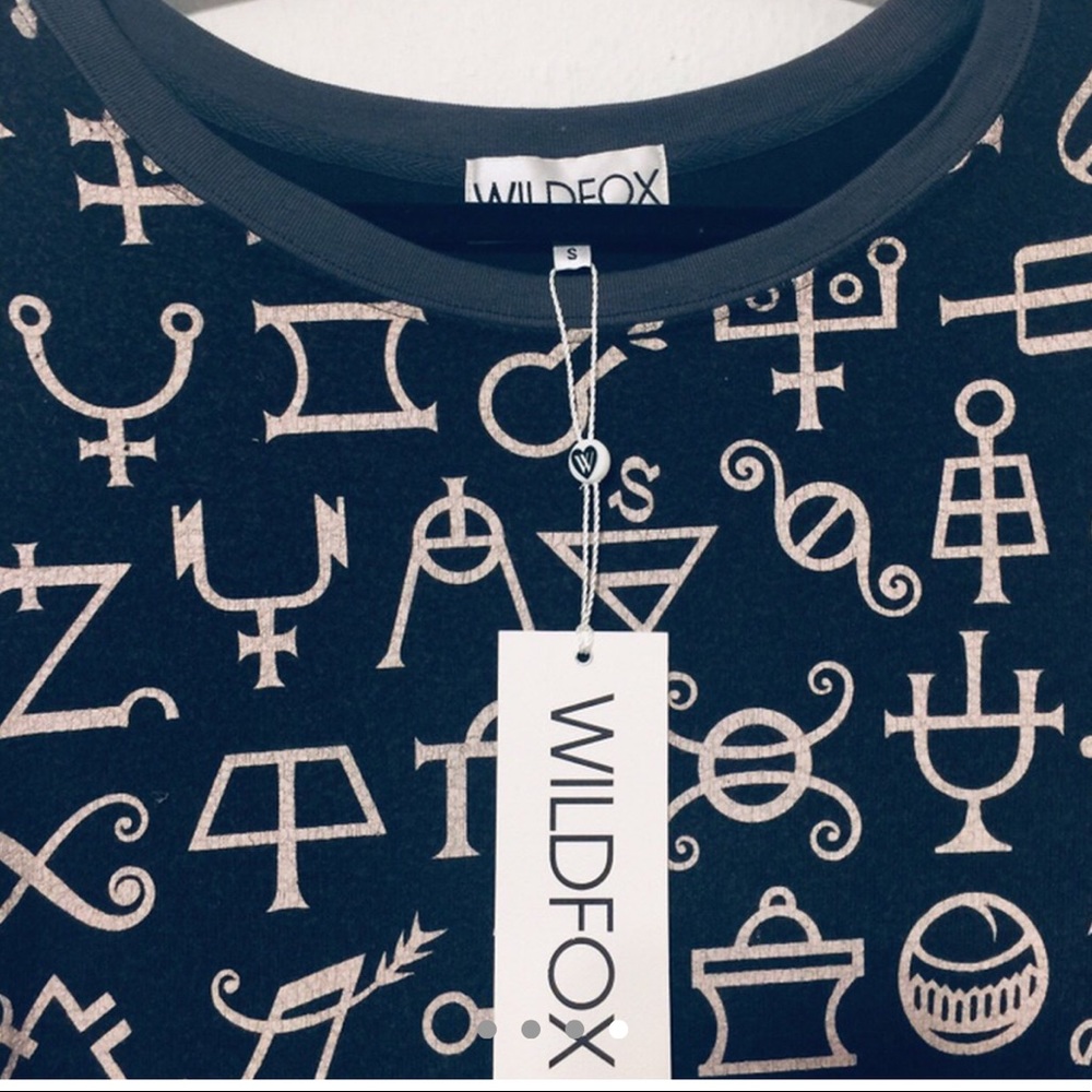 COPY - Wildfox speaking witchcraft - Picture 3 of 5